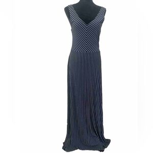 Women’s‎ dresses
